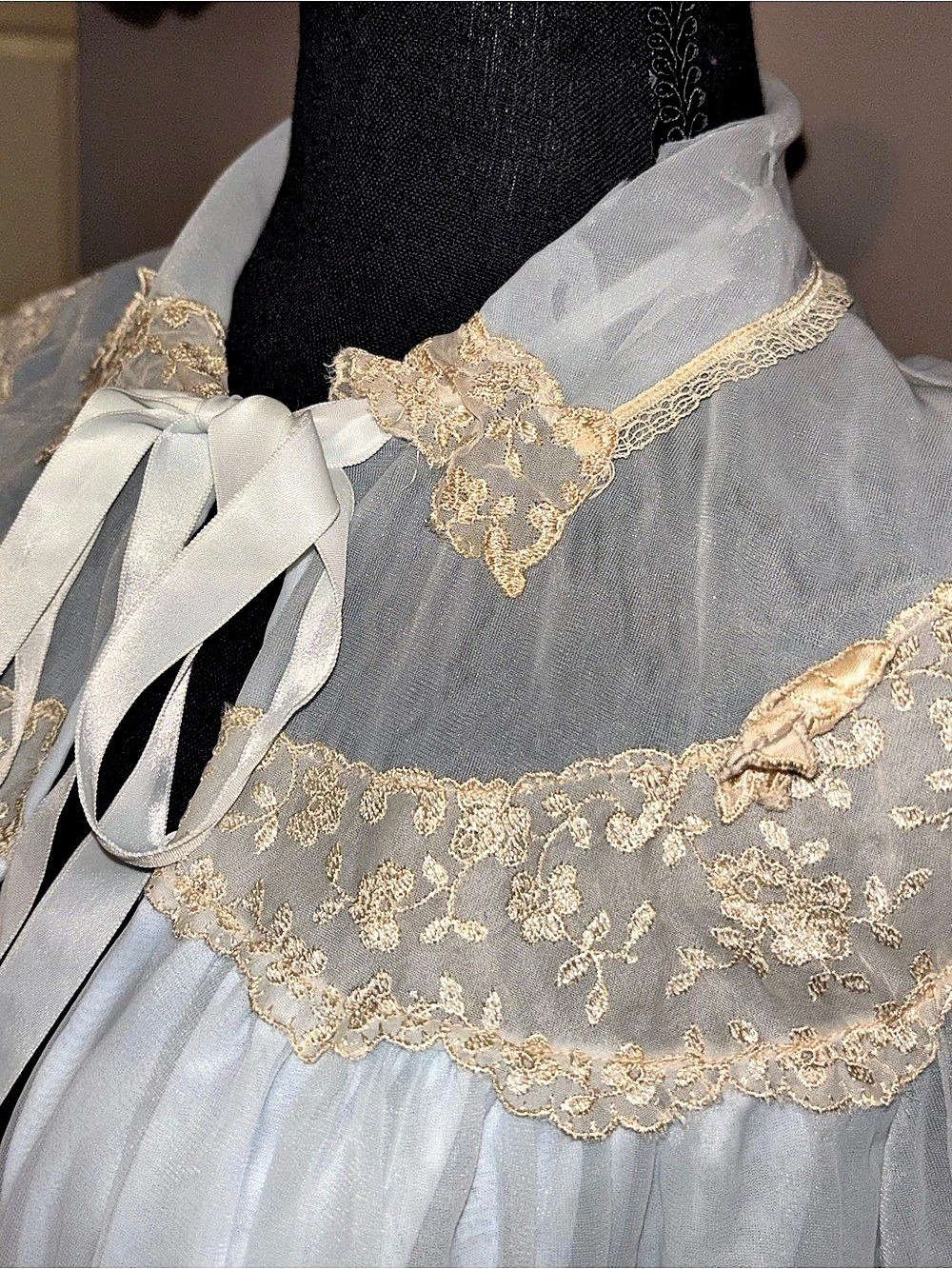 Vintage Miss Siren Blue Sheer Bed Jacket Lace Embroidered Bow Robe Coquette - Picture 6 of 12